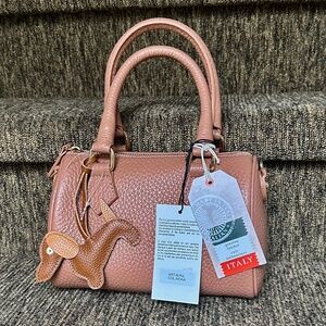 DIVINE FIRENZE Made In Italy Leather Crossbody Booling Bag. Moka color.
